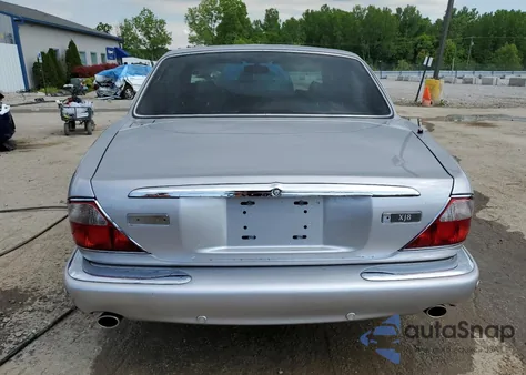 2001 Jaguar Xj8 из США, поврежденный, VIN SAJDA14C81LF26731